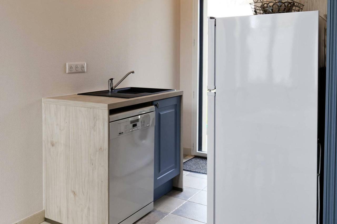 Le cachet d’une maison de centre-bourg à Beauvoir-sur-Mer Extérieur photo